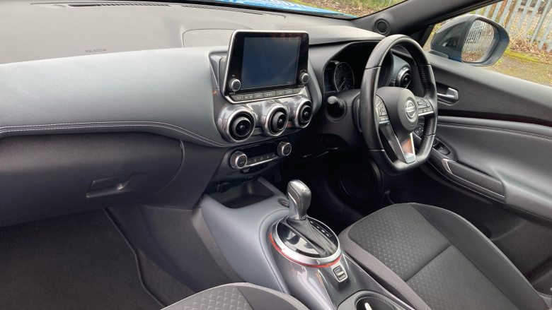 Nissan Juke 1.0 DiG-T N-Connecta 5dr DCT Petrol Hatchback